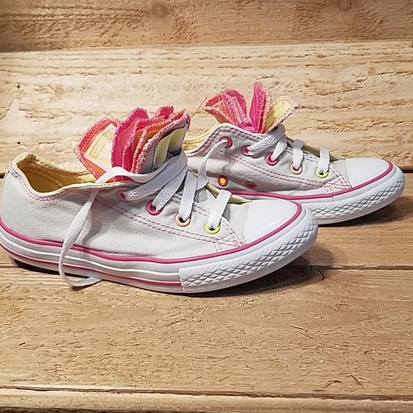 Converse - Picture 2 of 8